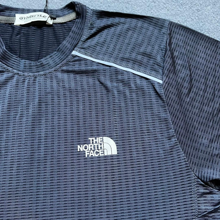 تیشرت یقه گرد north face